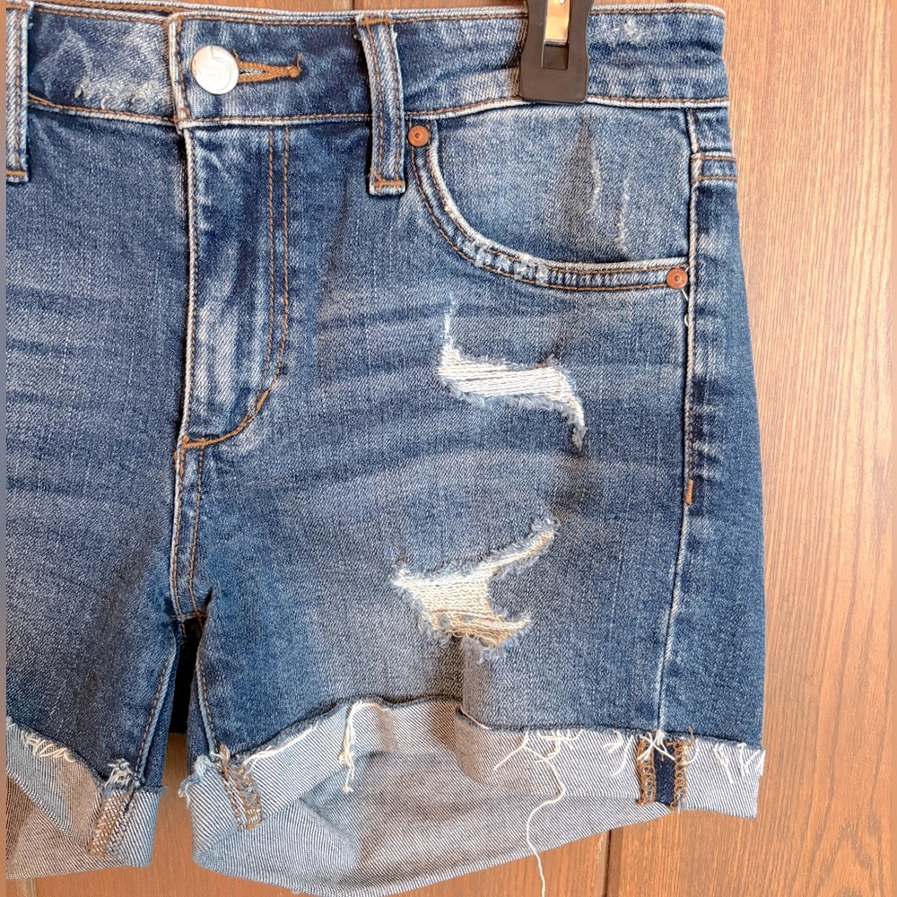 Joe’s Jeans Denim Shorts - Picture 2 of 5